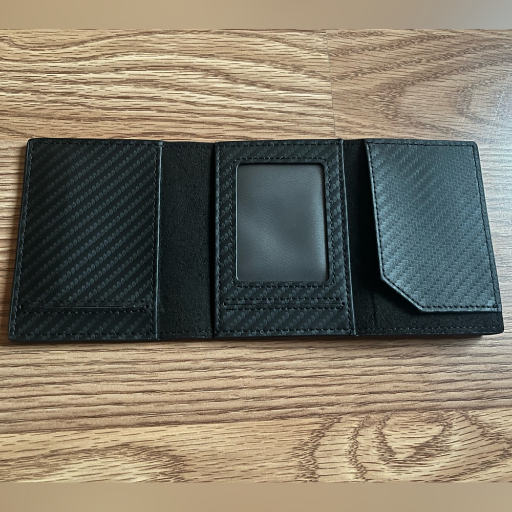 Black Carbon Fiber Wallet